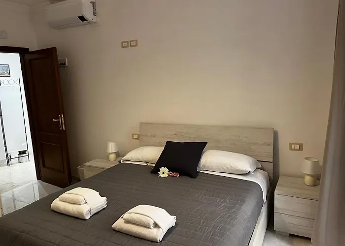 Stendardi's House - By Be Your Apartment Rom
