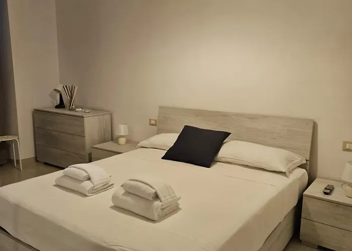 Stendardi's House - By Be Your Apartment