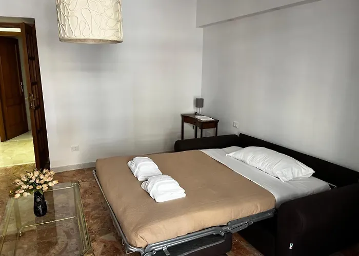 Stendardi's House - By Be Your Apartment Rom