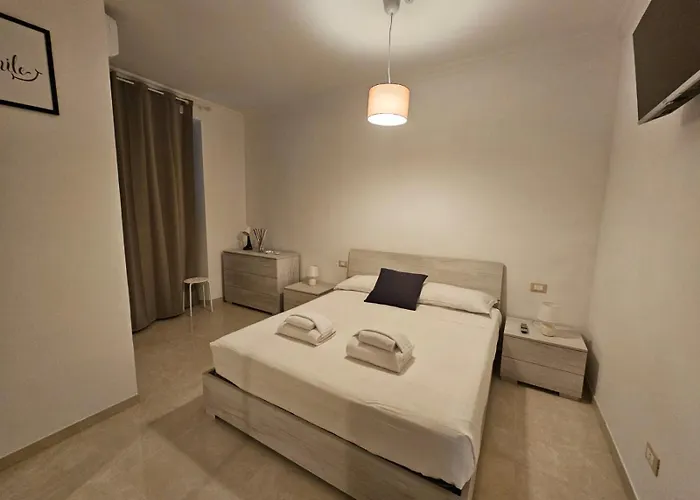 Stendardi's House - By Be Your Rom